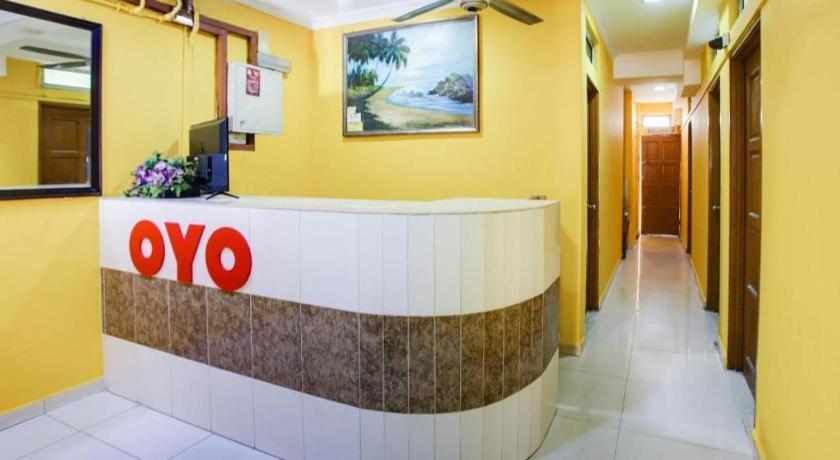 נילאי Oyo 89406 Lucky Budget Hotel מראה חיצוני תמונה